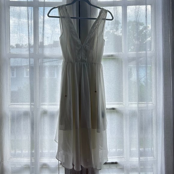 White Flowy Dress - Picture 1 of 2